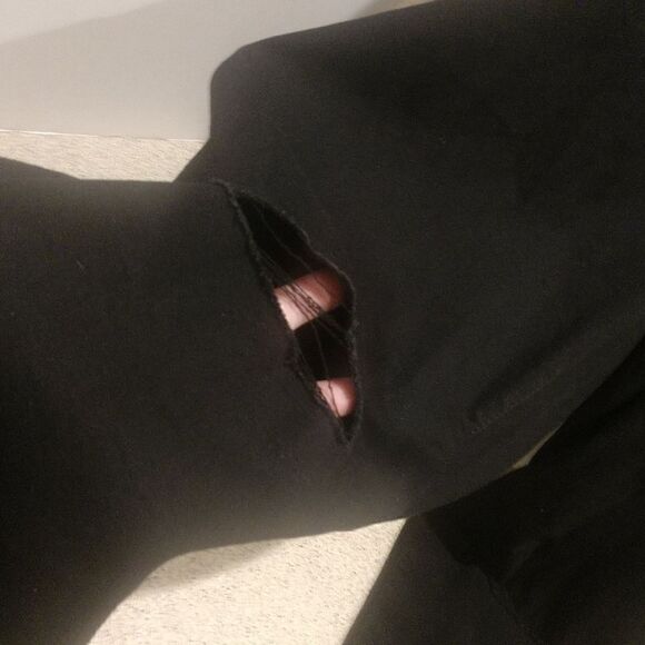 Women's Destroyed Black Jean Capri Pants Size 24 - Picture 6 of 9